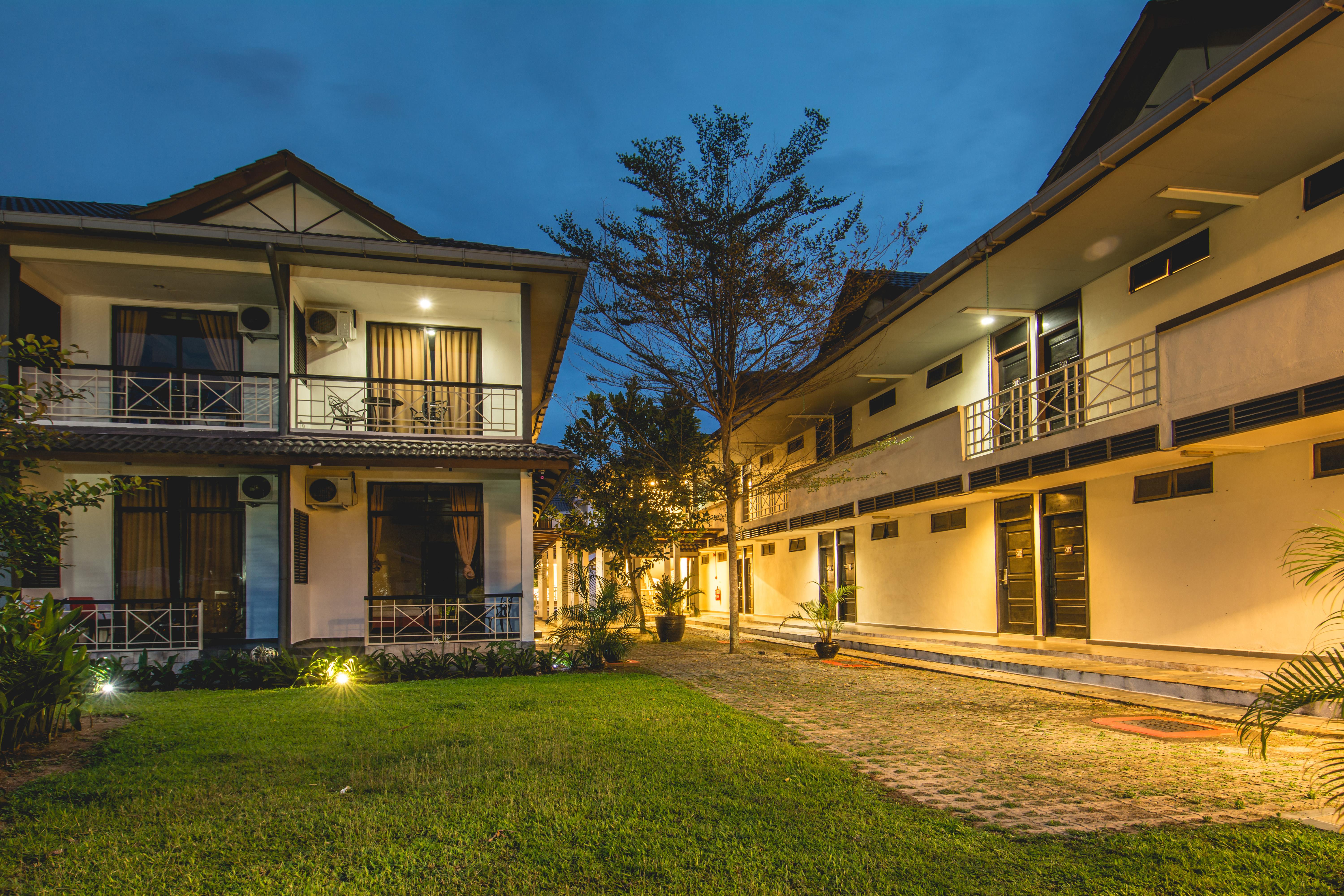 Padang Mat Sirat Alia Residence Business Resort מראה חיצוני תמונה